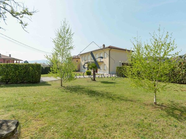 appartamento in vendita a Monvalle