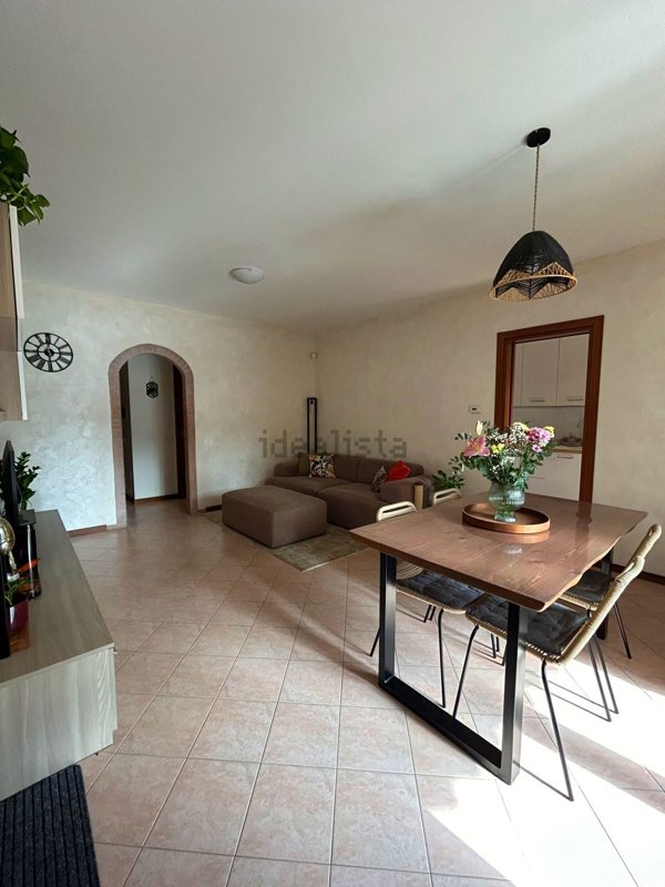 appartamento in vendita a Monvalle in zona Turro