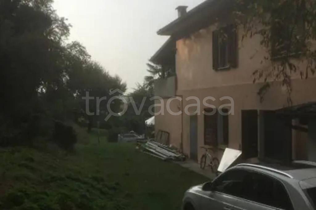 casa indipendente in vendita a Monvalle