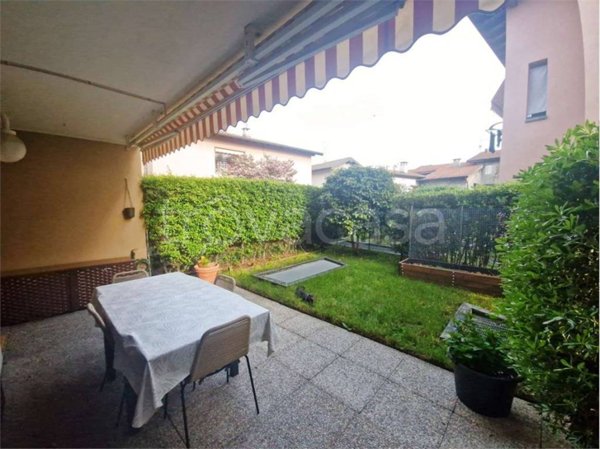 appartamento in vendita a Monvalle in zona Turro