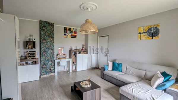 appartamento in vendita a Monvalle