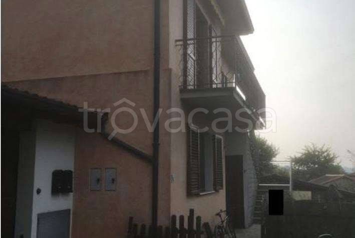 casa indipendente in vendita a Monvalle in zona Turro