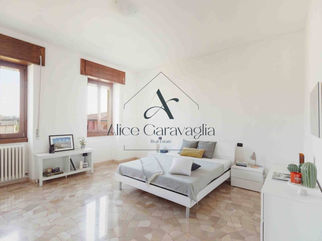 appartamento in vendita a Monvalle in zona Turro