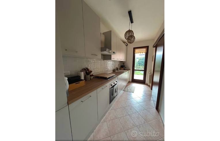 appartamento in vendita a Monvalle in zona Turro
