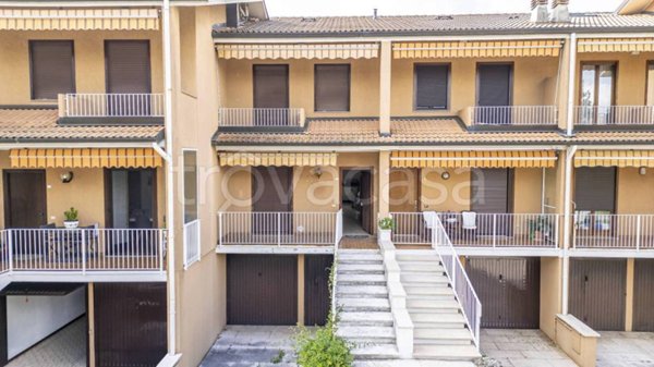casa indipendente in vendita a Morazzone