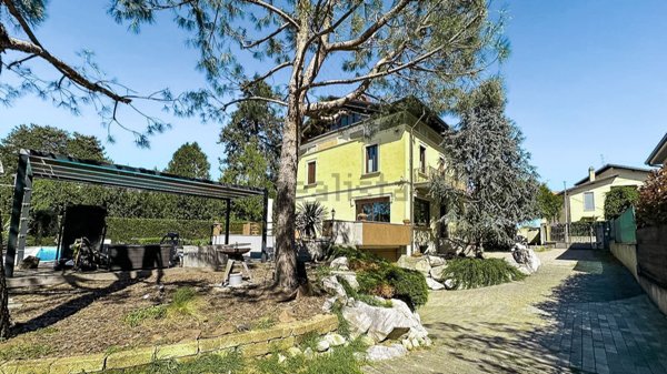 casa indipendente in vendita a Morazzone