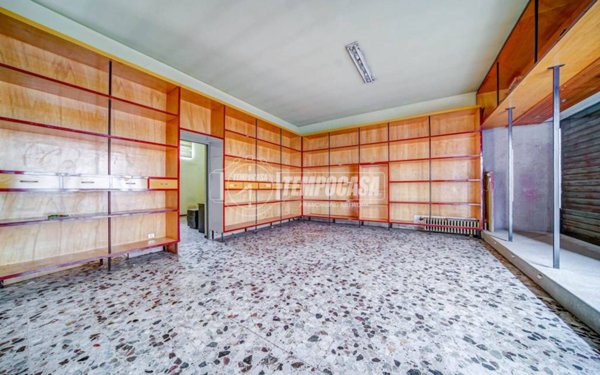 negozio in vendita a Morazzone