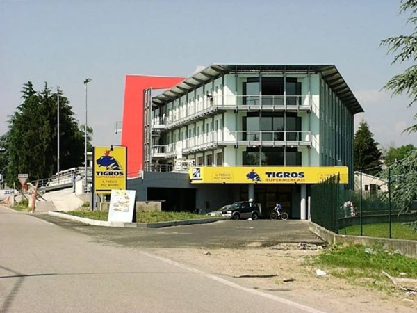 negozio in vendita a Morazzone