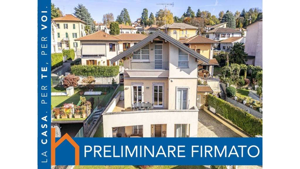 casa indipendente in vendita a Morazzone