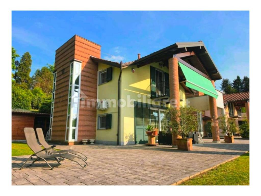 casa indipendente in vendita a Morazzone
