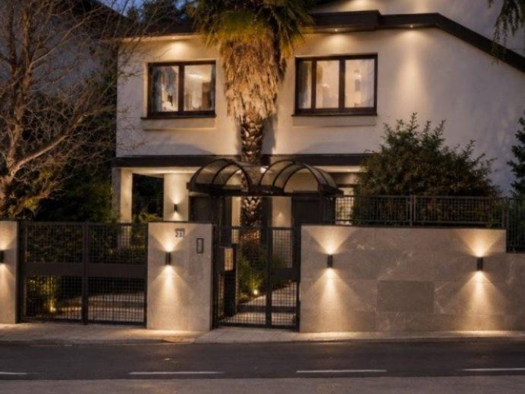 casa indipendente in vendita a Morazzone