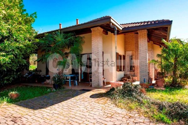 casa indipendente in vendita a Morazzone