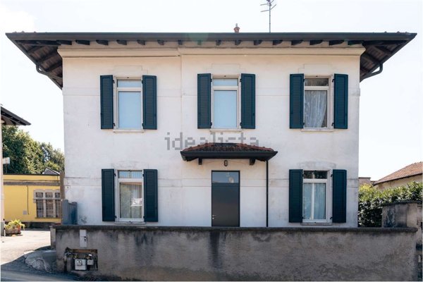casa indipendente in vendita a Morazzone