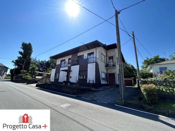 appartamento in vendita a Mornago in zona Crugnola