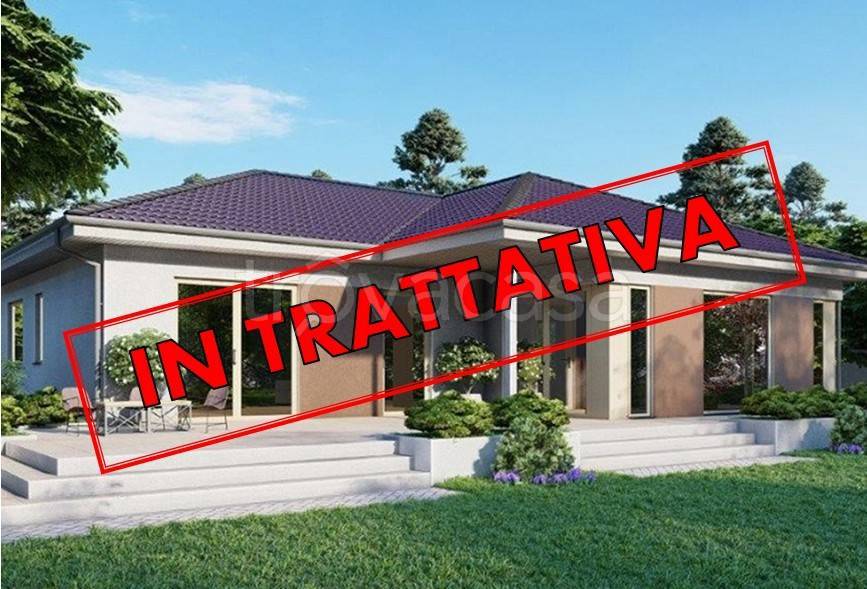 casa indipendente in vendita a Mornago in zona Crugnola