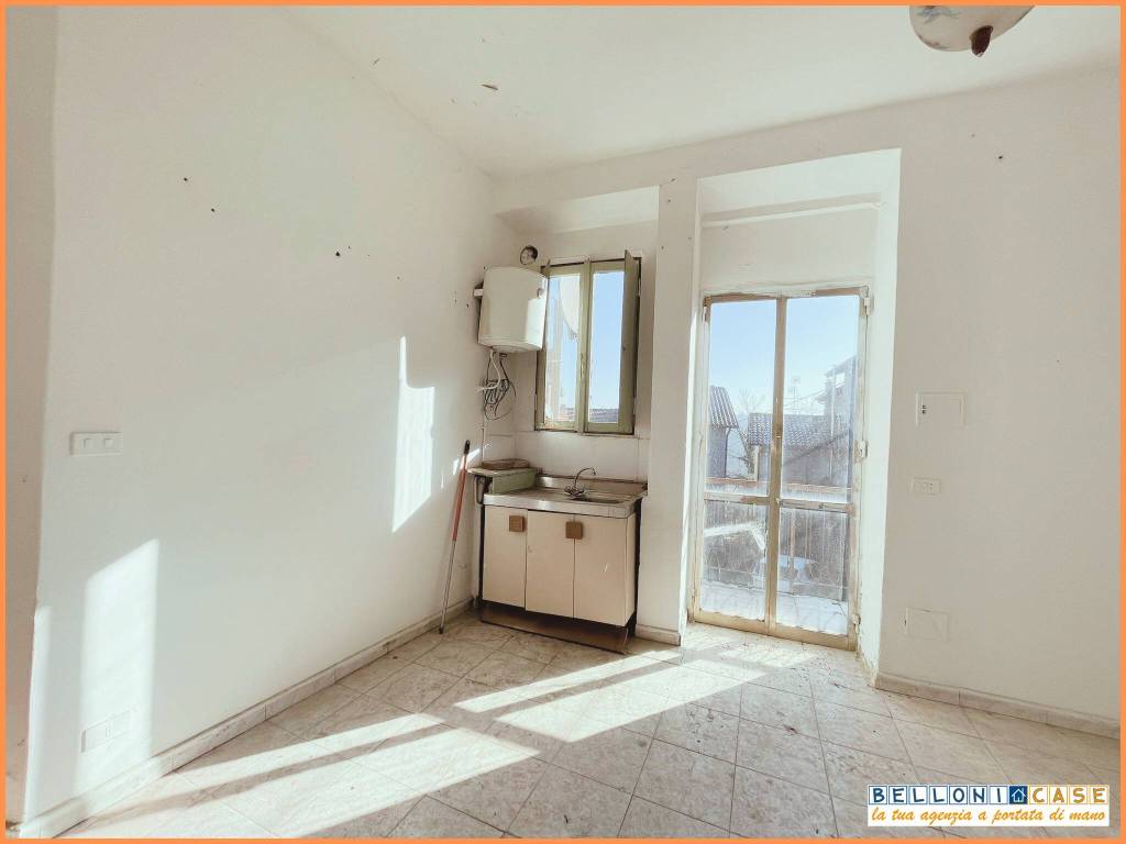 casa indipendente in vendita a Mornago in zona Crugnola