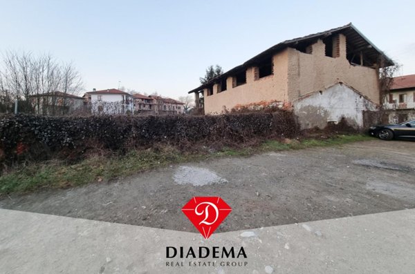 terreno edificabile in vendita a Mornago