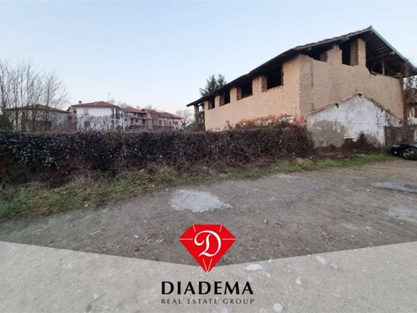 terreno edificabile in vendita a Mornago