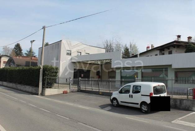 locale commerciale in vendita a Mornago in zona Crugnola