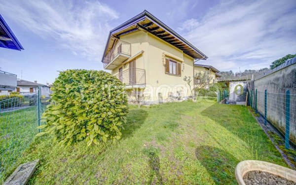 casa indipendente in vendita a Mornago
