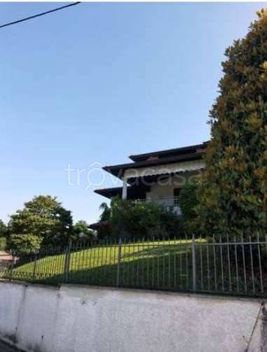 casa indipendente in vendita a Mornago in zona Crugnola