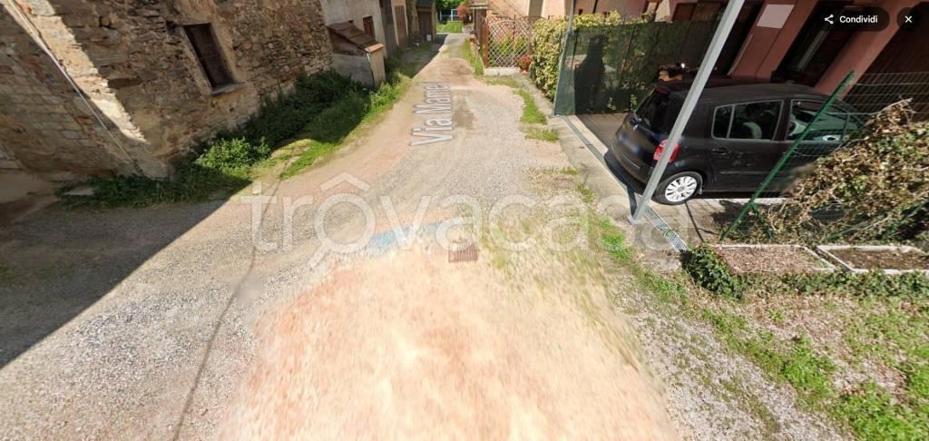 appartamento in vendita a Mornago in zona Crugnola