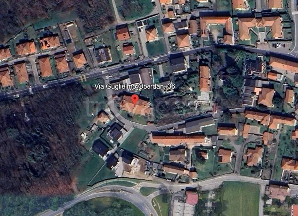 appartamento in vendita a Mornago in zona Crugnola