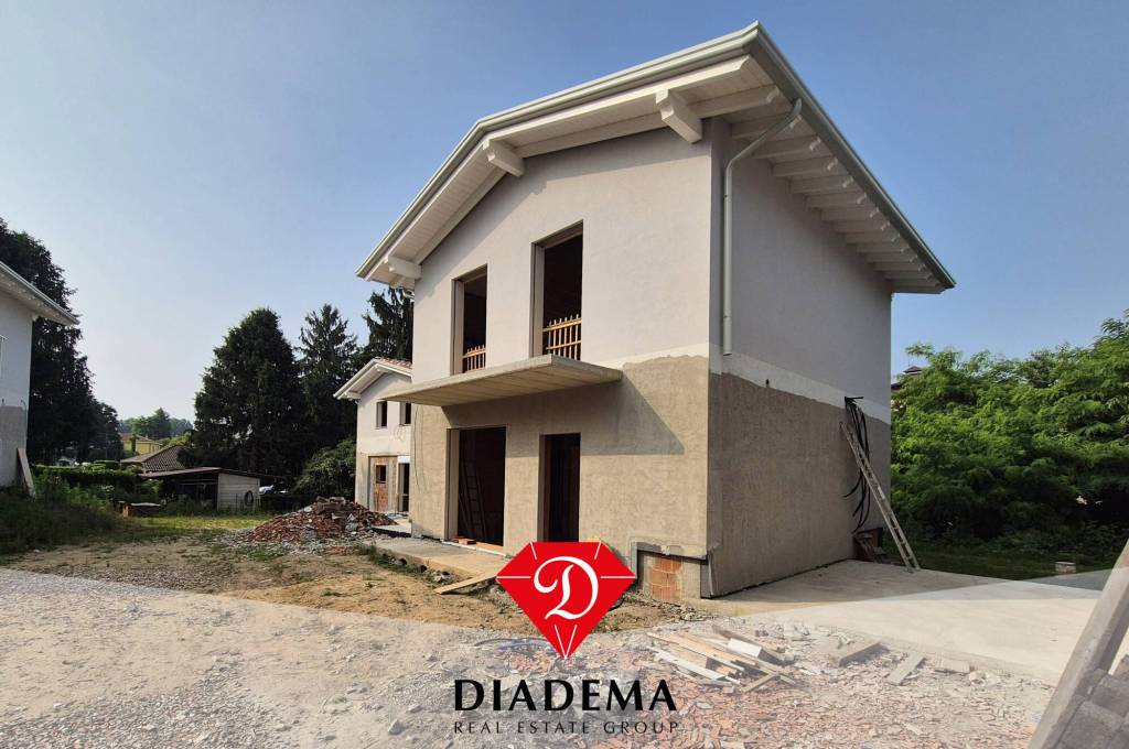 casa indipendente in vendita a Mornago