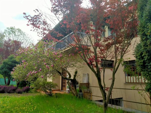 casa indipendente in vendita a Mornago
