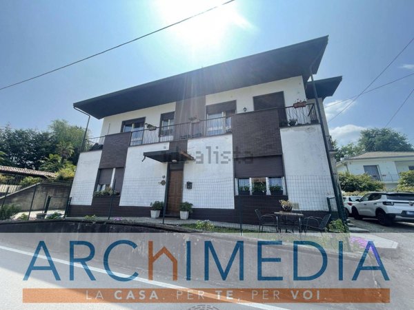 appartamento in vendita a Mornago in zona Crugnola