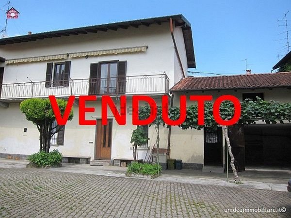 casa indipendente in vendita a Mornago