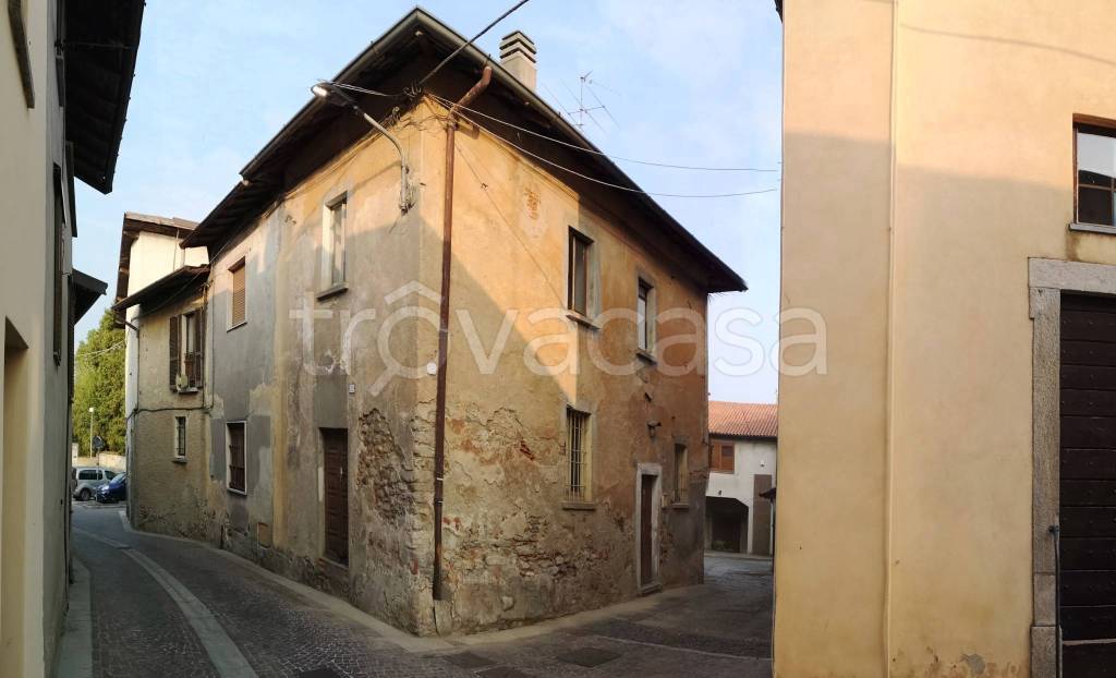 terreno agricolo in vendita a Mornago in zona Crugnola