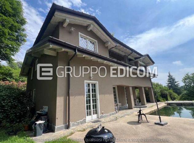 casa indipendente in vendita a Mornago in zona Montonate