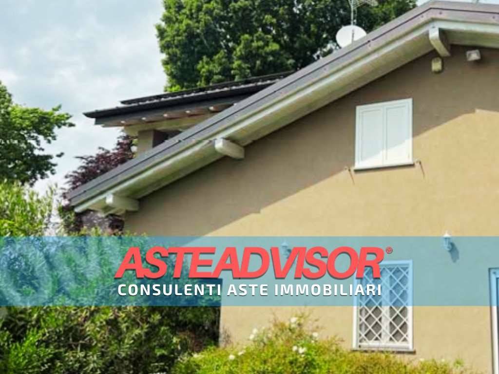 casa indipendente in vendita a Mornago in zona Montonate