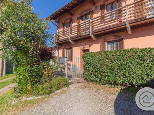 casa indipendente in vendita a Mornago