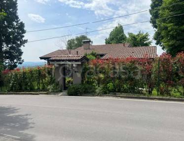 casa indipendente in vendita a Mornago