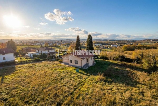 casa indipendente in vendita a Mornago in zona Crugnola