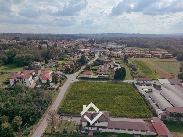 terreno edificabile in vendita a Mornago in zona Vinago
