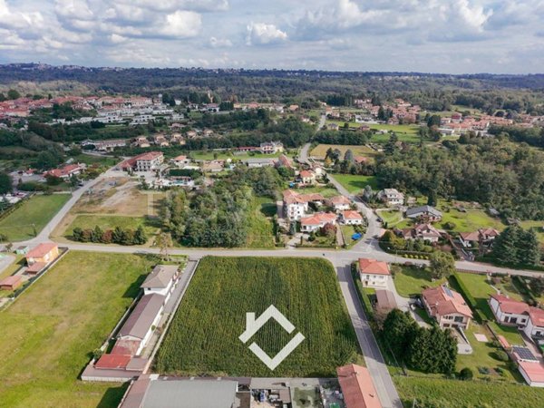 terreno edificabile in vendita a Mornago in zona Vinago