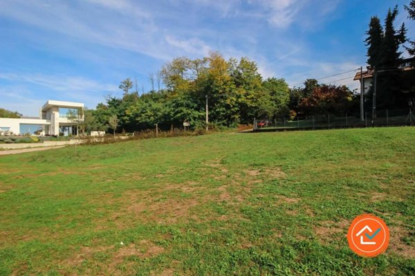 terreno edificabile in vendita a Mornago