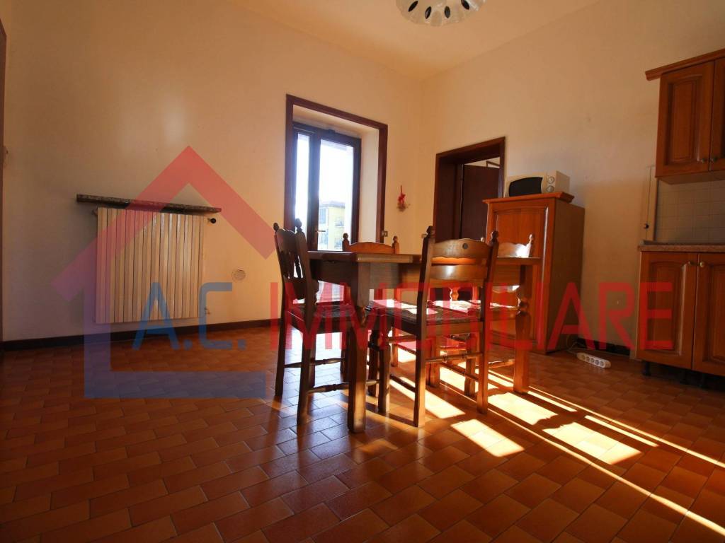 appartamento in vendita a Mornago in zona Montonate