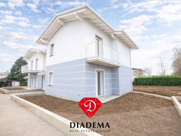 casa indipendente in vendita a Mornago