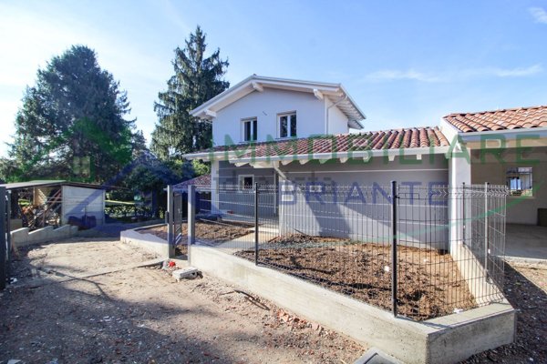 casa indipendente in vendita a Mornago
