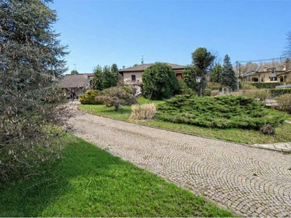 casa indipendente in vendita a Mornago