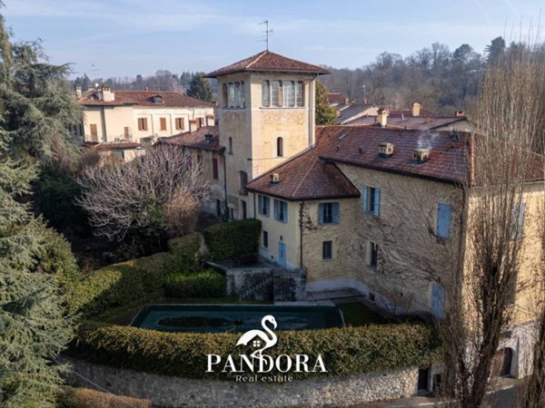 intera palazzina in vendita a Mornago in zona Montonate