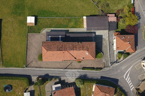appartamento in vendita a Mornago in zona Montonate