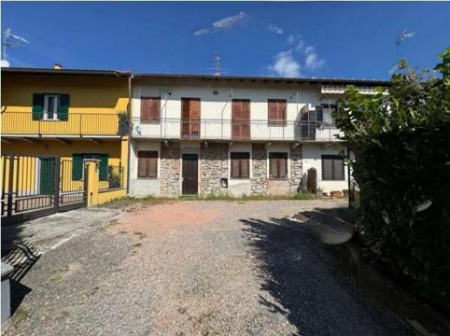 appartamento in vendita a Mornago in zona Crugnola