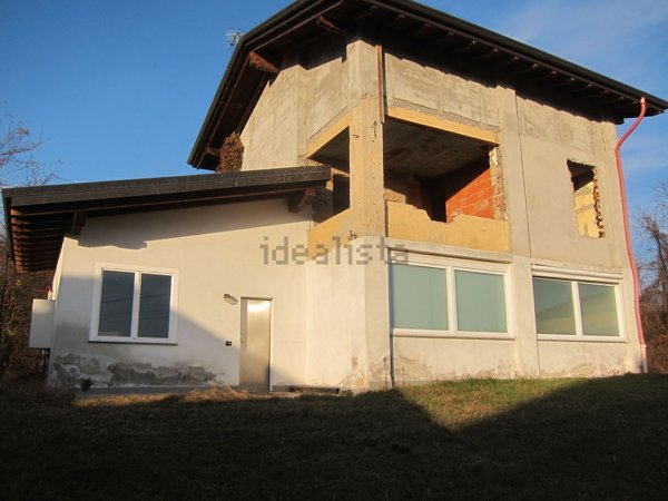 casa indipendente in vendita a Mornago