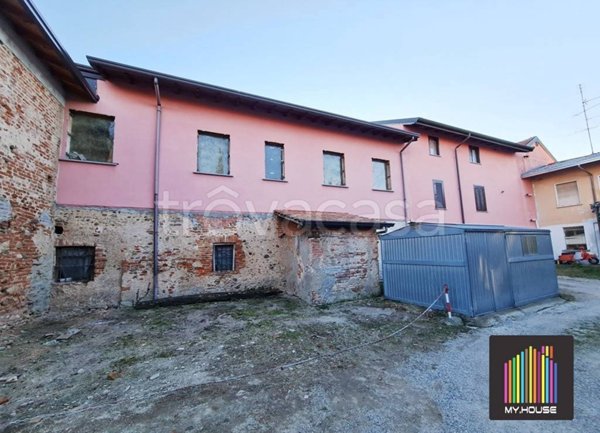 casa indipendente in vendita ad Oggiona con Santo Stefano in zona Santo Stefano