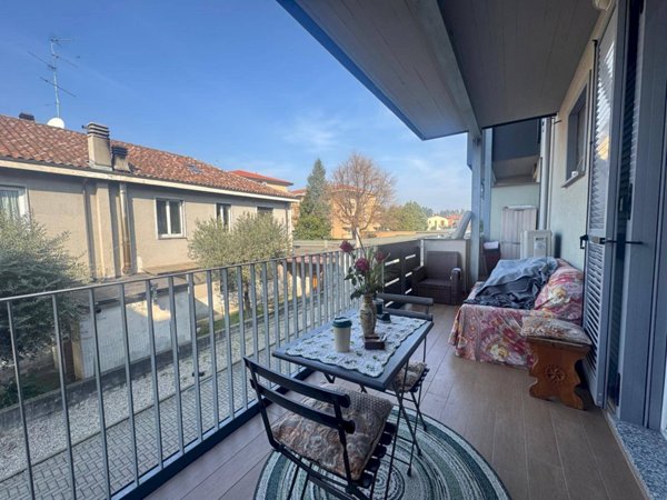 appartamento in vendita ad Oggiona con Santo Stefano